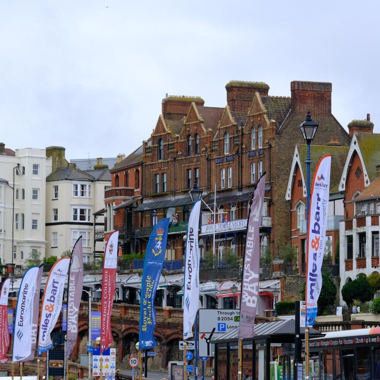 Royal Temple Yacht Club Hotel Ramsgate Exterior photo