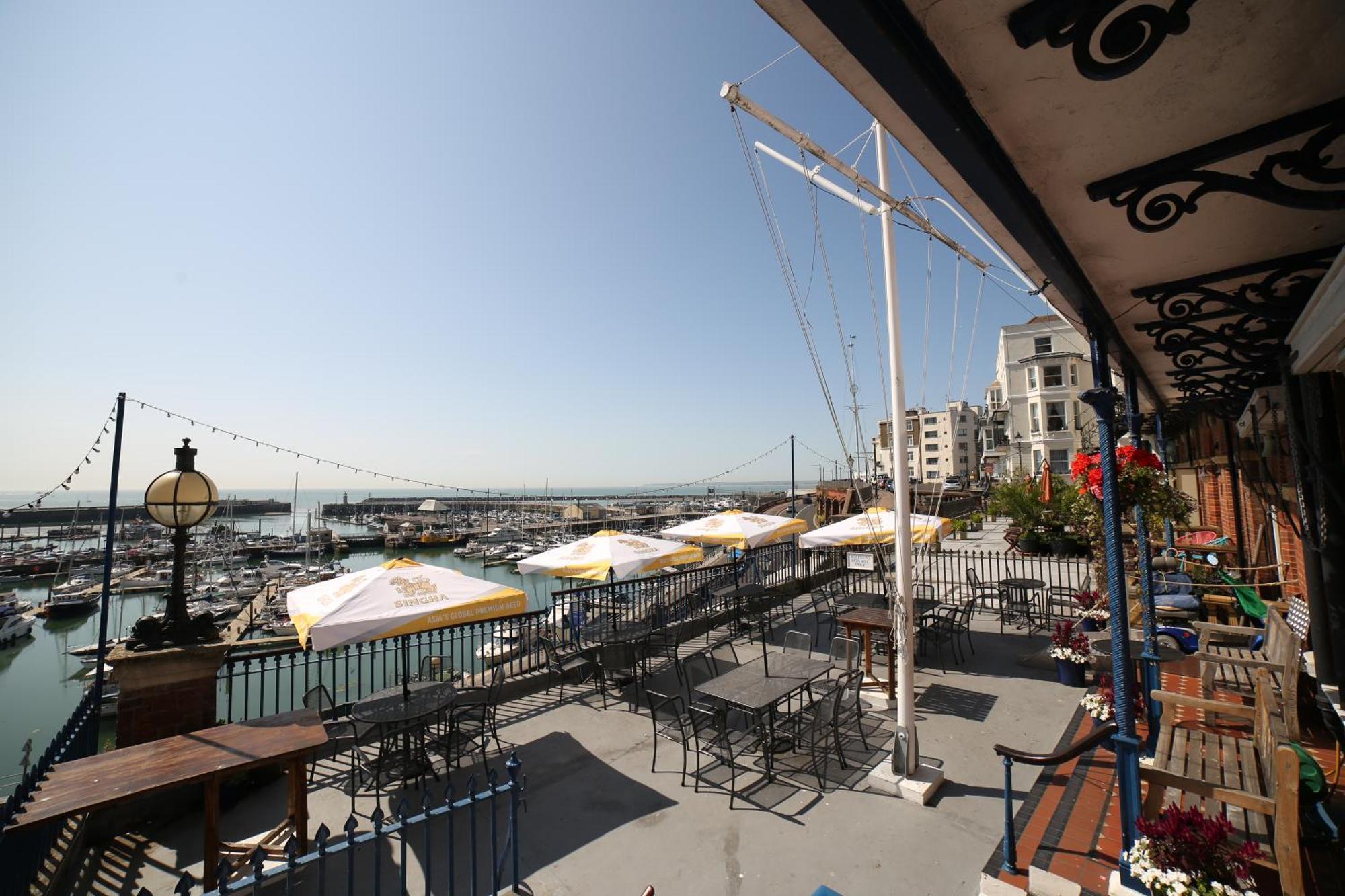 Royal Temple Yacht Club Hotel Ramsgate Exterior photo