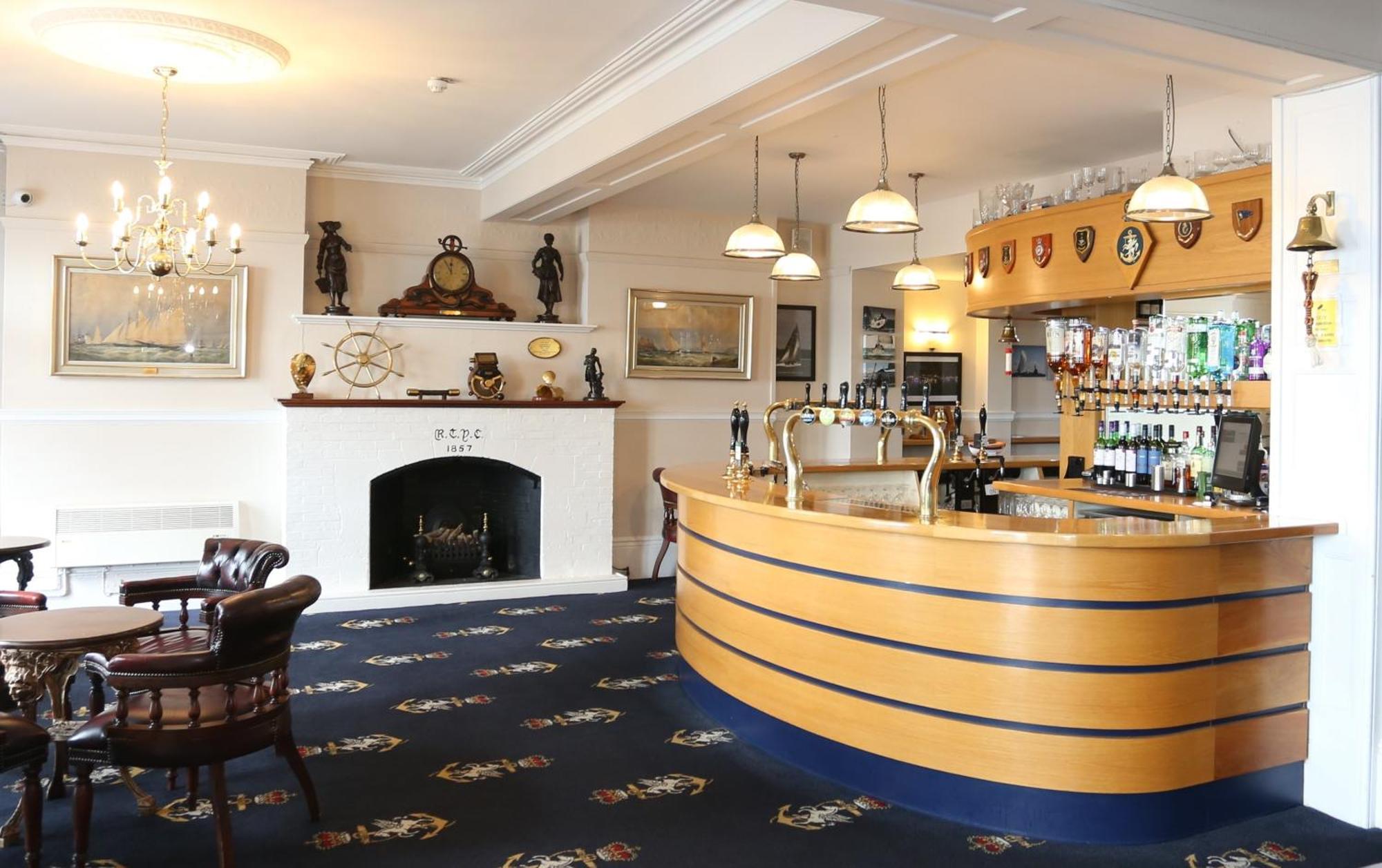 Royal Temple Yacht Club Hotel Ramsgate Exterior photo